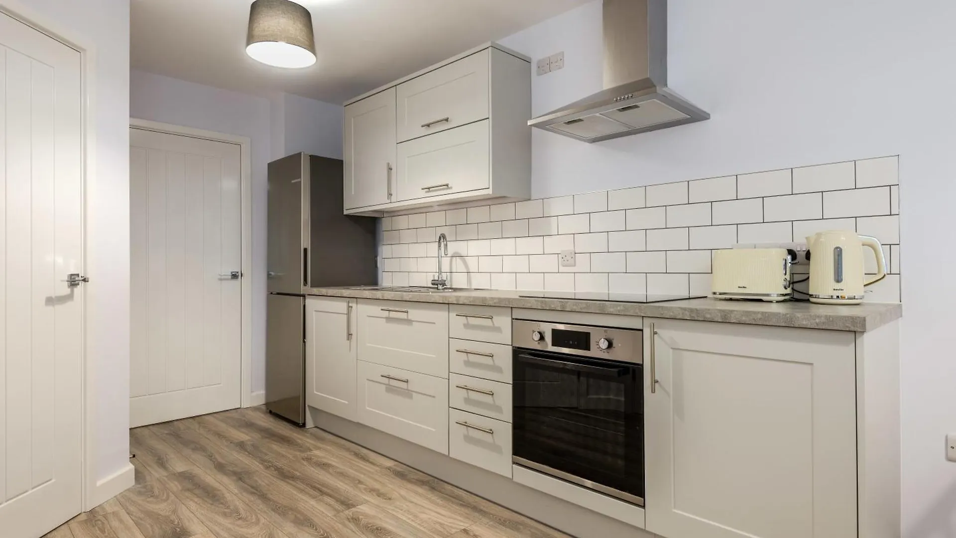 Modern 1 Bedroom York Apartment