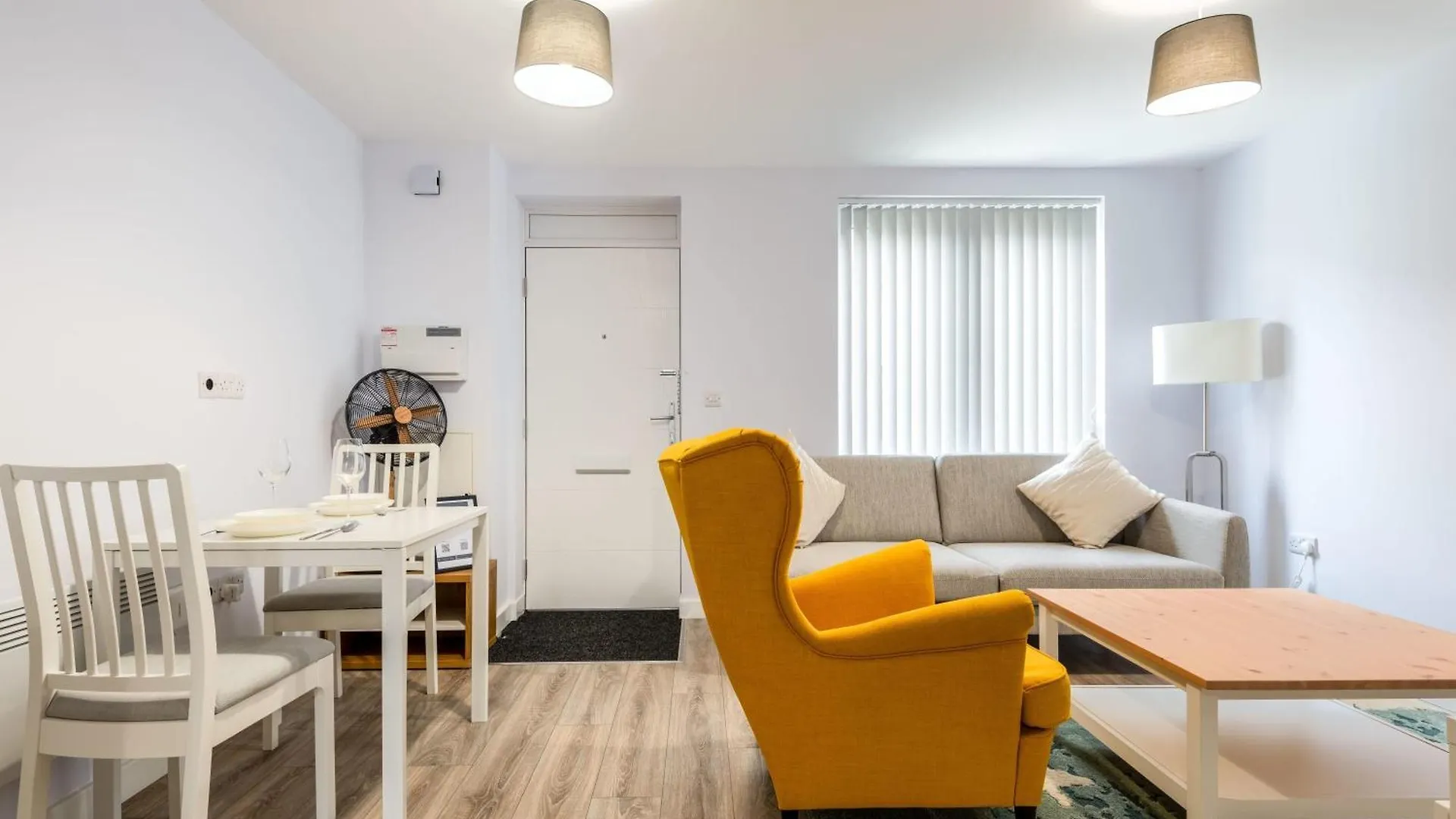 Modern 1 Bedroom York Apartment